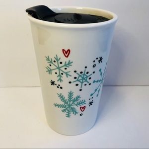 Starbucks Ceramic Travel Mug snowflakes Red Hearts